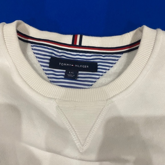 Tommy Hilfiger Crewneck - Picture 2 of 3
